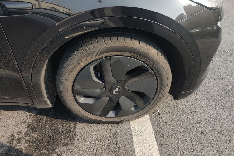 乐道L60 2024款 60kWh 后驱版车身外观10