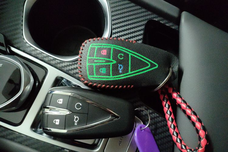 长安 逸动 2023款 畅享版 PLUS 蓝鲸NE 1.4T GDI DCT尊贵版中控内饰11