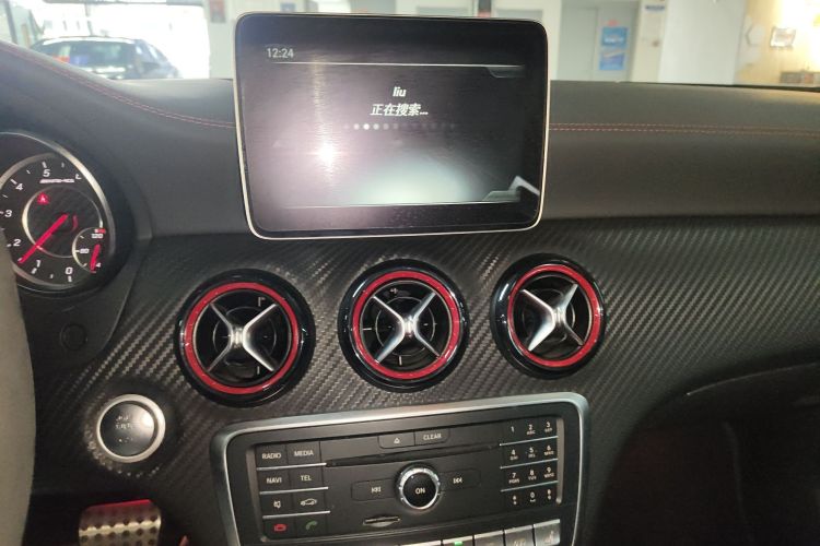 奔驰A级AMG(进口) 2017款 AMG A 45 4MATIC局部细节16