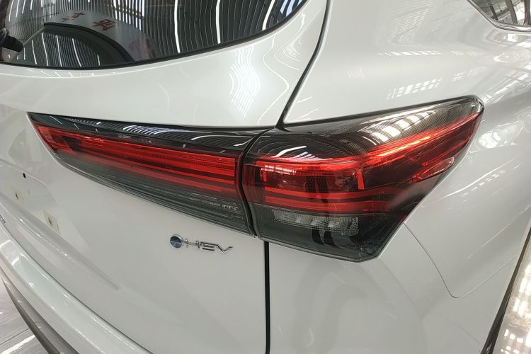 丰田 汉兰达 2026款 2.5L智能电混双擎两驱豪华版 7座车身外观9