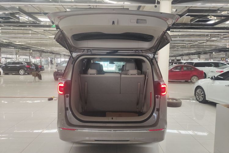 别克GL8 2023款 ES陆尊 舒适型中控内饰23