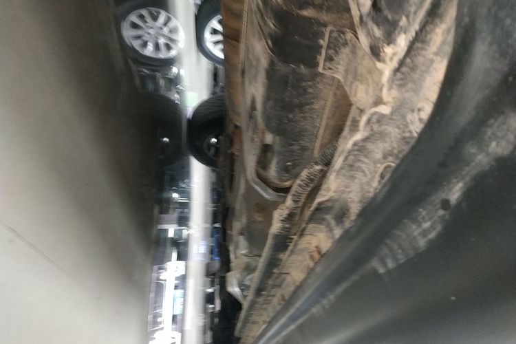 Jeep 大切诺基(进口) 2015款 3.0L 舒享导航版机舱底盘29