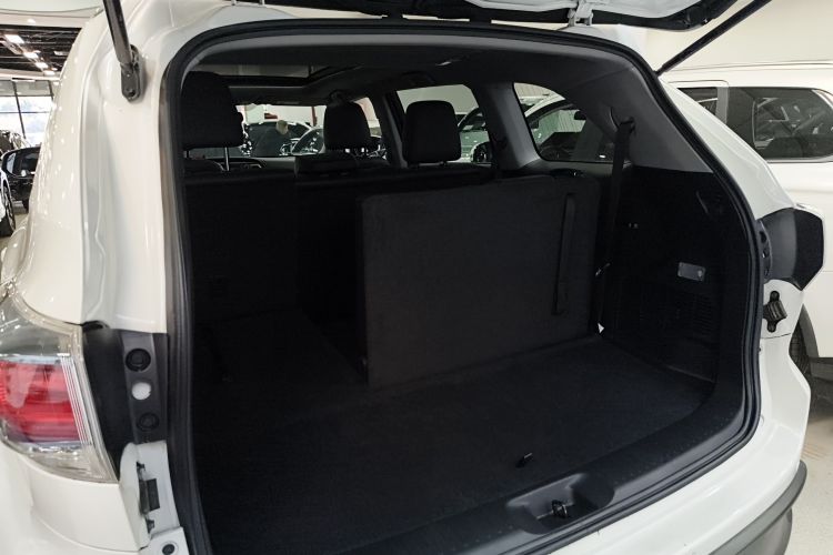 丰田 汉兰达 2015款 2.0T 四驱豪华版 7座局部细节23