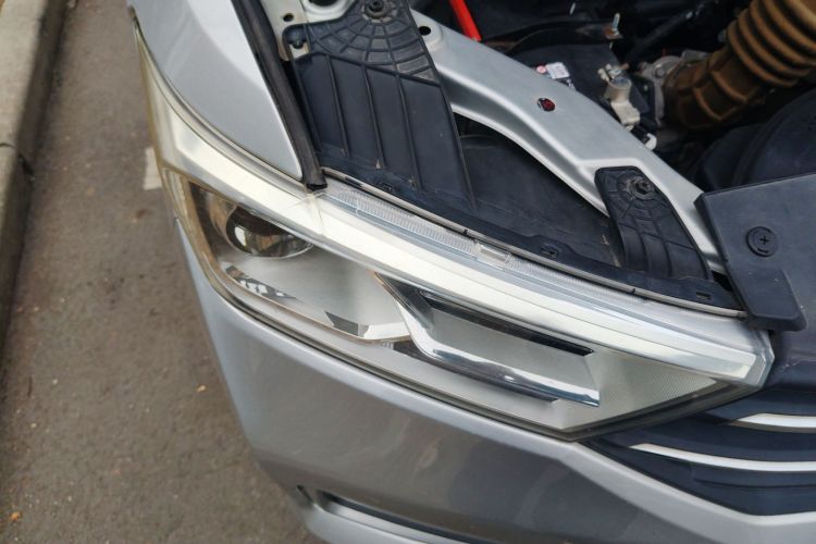 五菱汽车 五菱宏光 2018款 1.5L S舒适型L2B车身外观6006