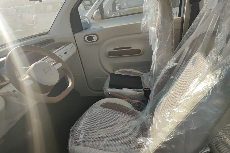 奔腾小马 2026款 222km 萌趣马 Plus中控内饰19