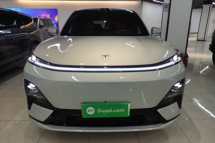 深蓝汽车 深蓝S09 2025款 四驱Ultra+ 高定版车身外观2