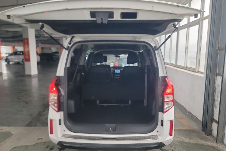 五菱汽车 五菱征程 2021款 1.5T 手动豪华型机舱底盘23