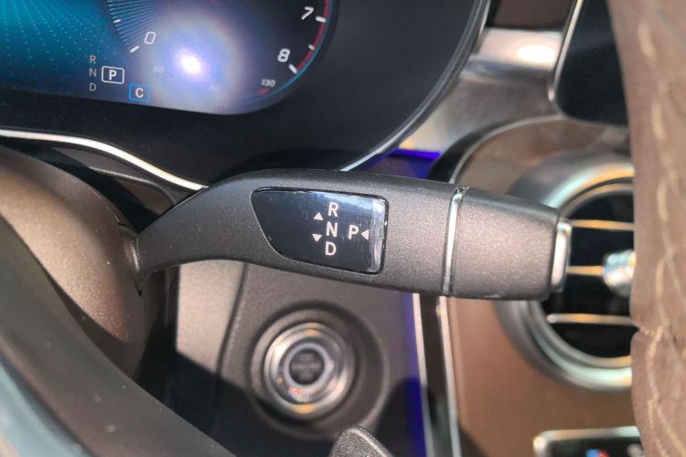 奔驰GLC 2022款 改款二 GLC 260 L 4MATIC 豪华型中控内饰18