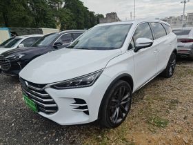 比亚迪 唐新能源 2018款 DM 2.0T 全时四驱智联创享型 7座 国V