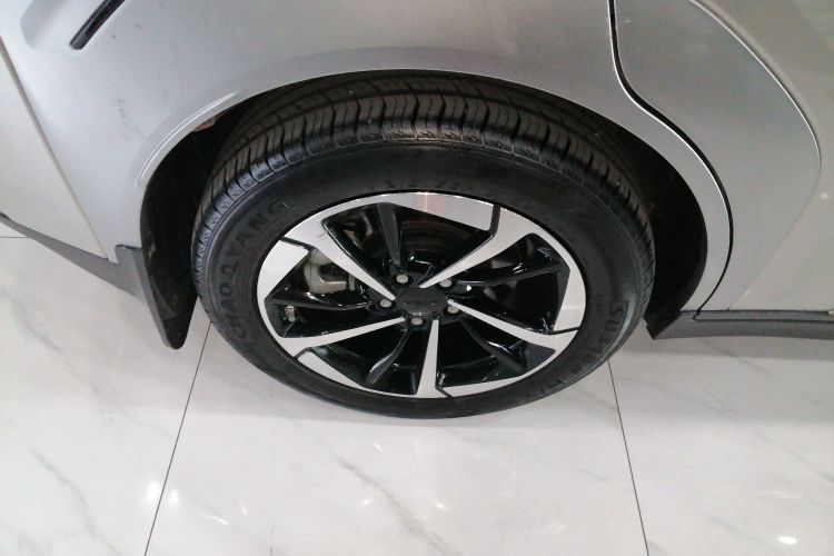 埃安 AION Y 2024款 Younger 星耀版车身外观6008