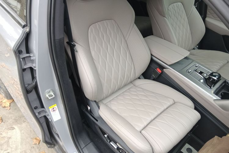 比亚迪 唐新能源 2025款 DM-i 115KM 云辇旗舰型局部细节41