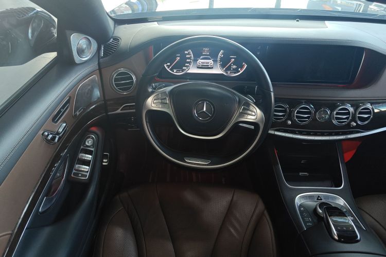 奔驰S级 2014款 S 320 L 商务型中控内饰13