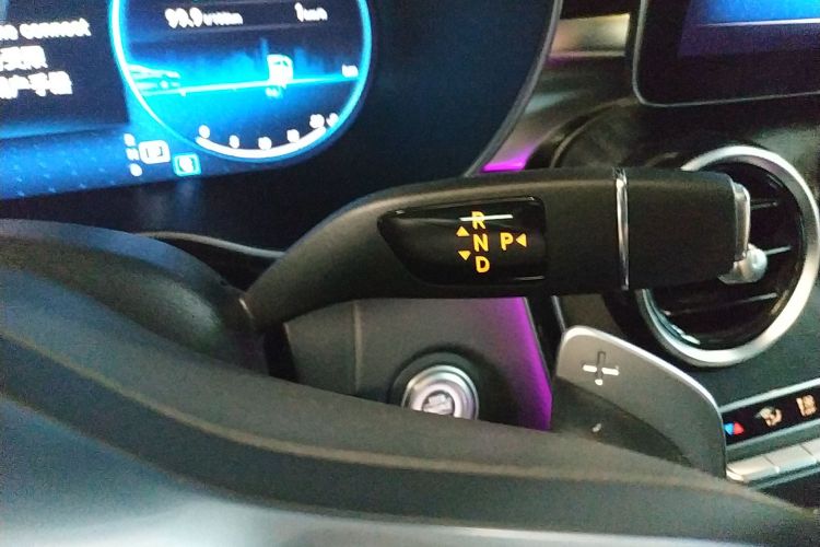 奔驰C级 2021款 C 260 L 运动星耀臻藏版中控内饰18