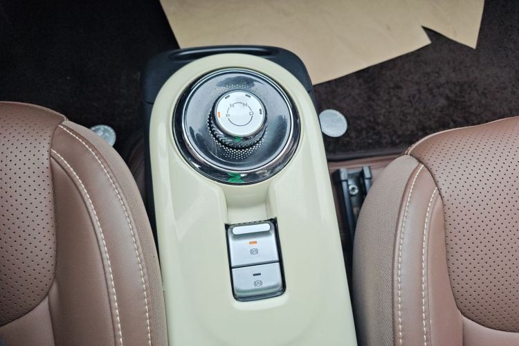 五菱汽车 五菱缤果 2023款 410km 灵犀尊享款局部细节18