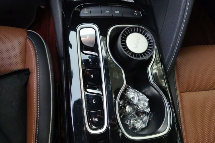 别克 2020款 昂科威S 652T 两驱限量S运动版中控内饰18