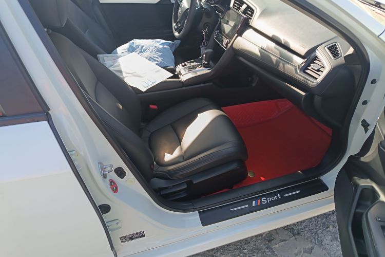 本田 思域 2016款 180TURBO CVT舒适版局部细节41