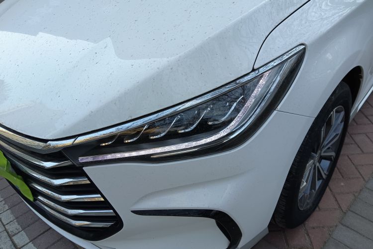 比亚迪 宋MAX 2021款 升级版 1.5T 自动豪华型 7座局部细节36