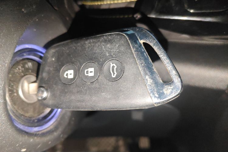 宝骏RS-3 2020款 1.5L CVT智能精英型中控内饰7001