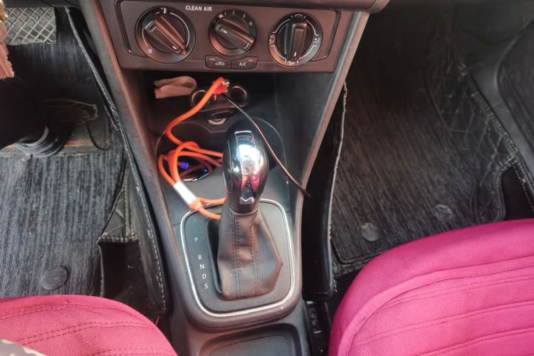 大众 Polo 2016款 1.4L 自动风尚型中控内饰18