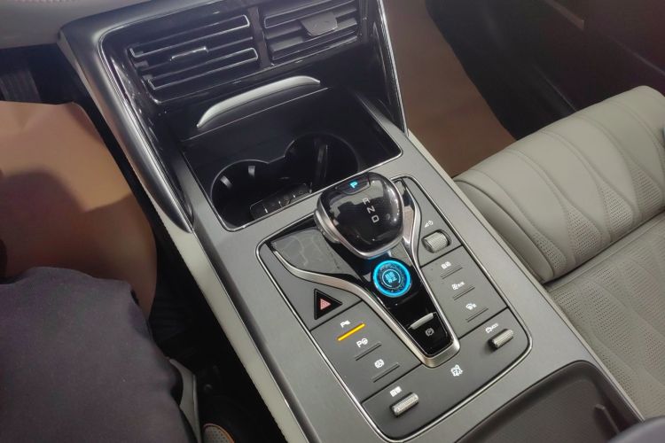 比亚迪 唐新能源 2024款 EV 冠军版 635KM 四驱旗舰型中控内饰18