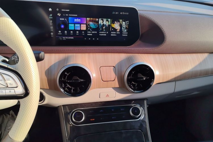 东风风行 风行游艇 2022款 1.5T DCT逐浪版中控内饰16