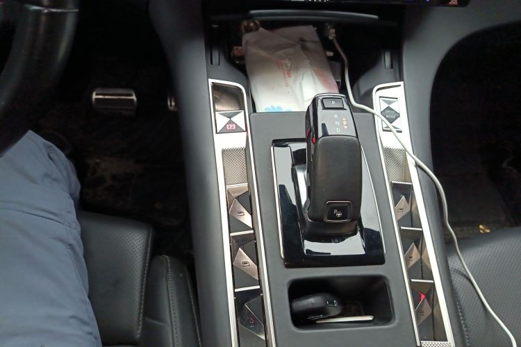 DS 7 2018款 45THP 歌剧院版中控内饰18