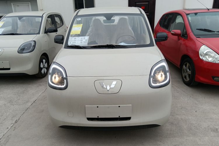 五菱汽车 宏光MINIEV 2025款 四门版 进阶款车身外观2