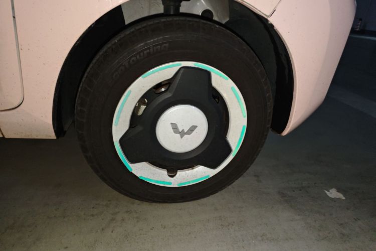 五菱汽车 宏光MINIEV 2022款 马卡龙臻享款 三元锂车身外观10