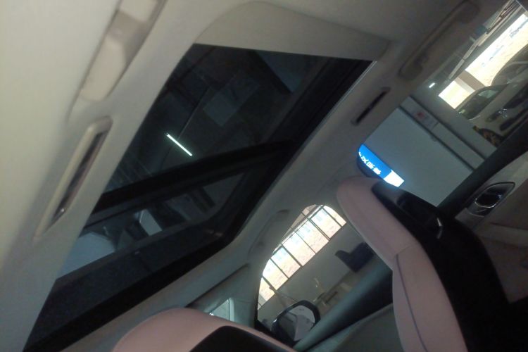 领克06 2021款 1.5T Shero粉色特别版中控内饰22