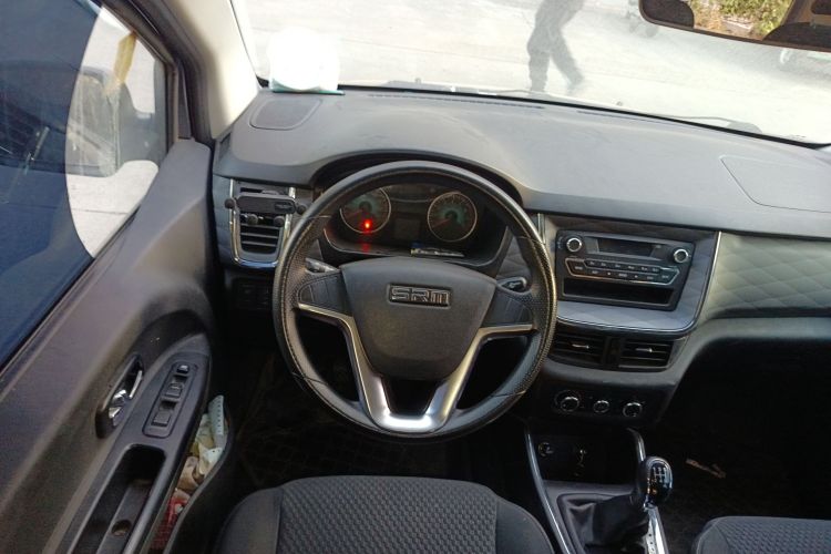 金杯 金海狮 2021款 1.5L 客车工程狮 6座中控内饰13