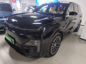 深蓝汽车 深蓝S09 2025款 四驱Ultra+ 高定版