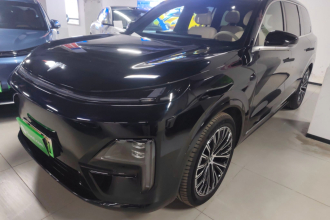 深蓝汽车 深蓝S09 2025款 四驱Ultra+ 高定版