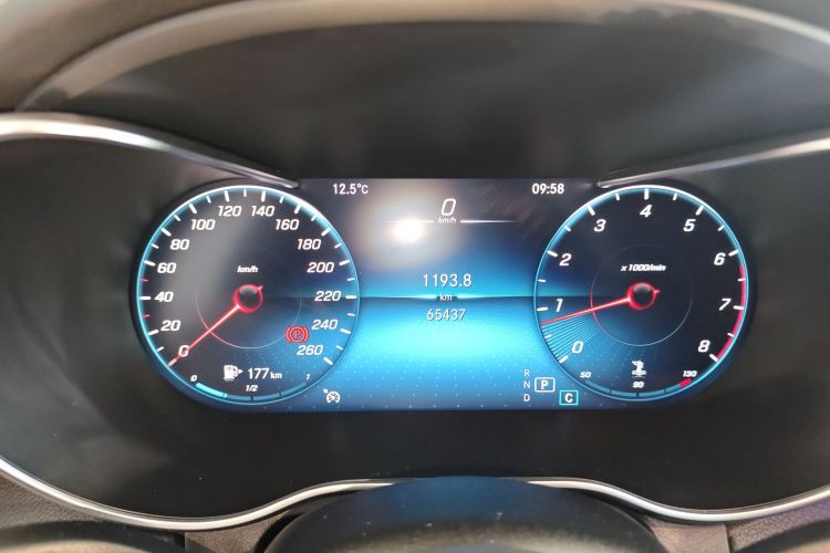 奔驰C级 2020款 改款 C 200 L 时尚型运动版中控内饰14