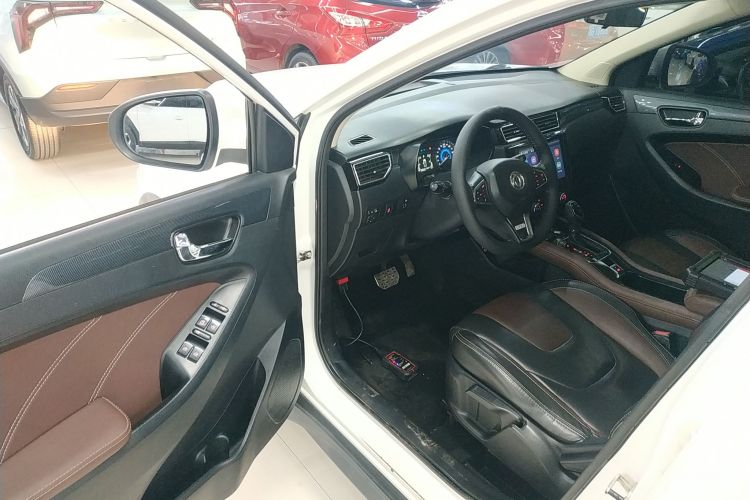 东风风光 风光580 2017款 改款 1.5T CVT豪华型中控内饰20