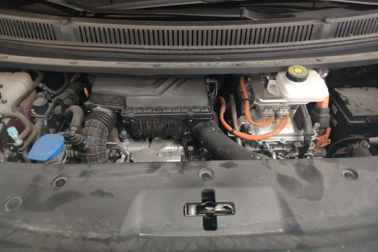 腾势D9 2024款 DM-i 980 四驱尊贵型局部细节24