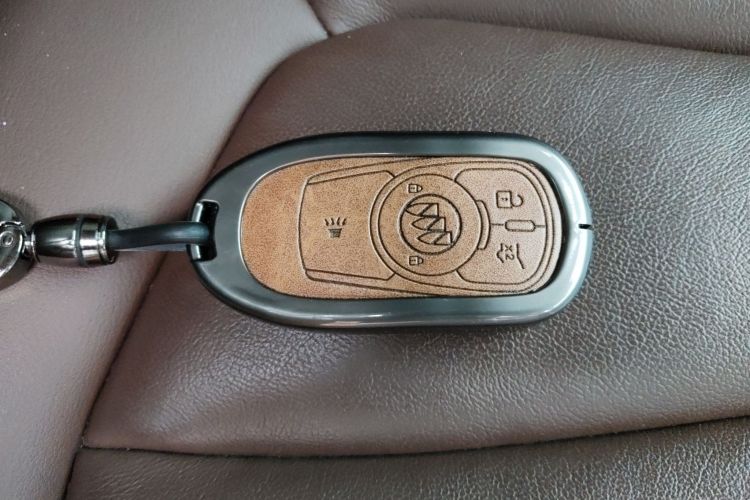 别克 昂科威 2019款 28T 四驱精英型 国V中控内饰7001