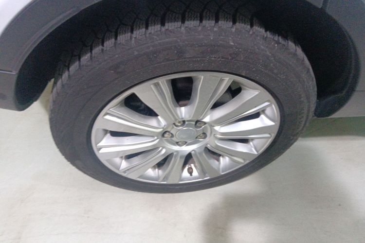 路虎 揽胜极光 2018款 240PS SE 智耀版车身外观6008