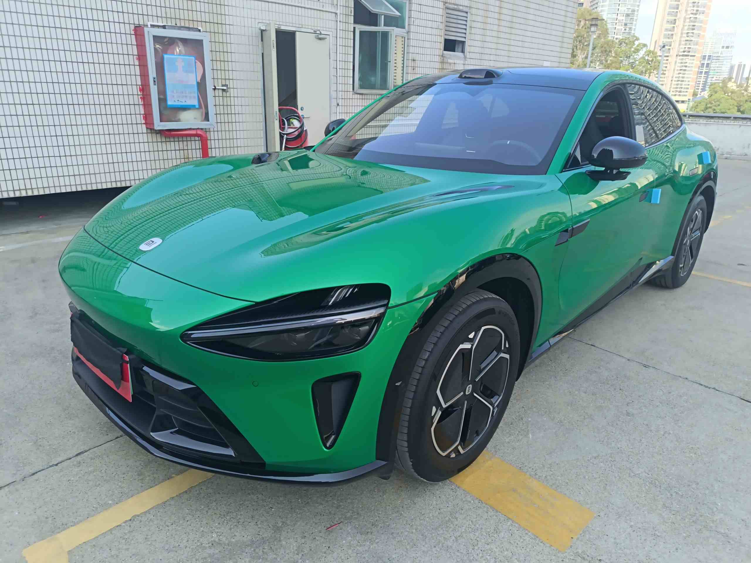 小米汽车 小米YU7 2025款 超长续航后驱版(2)