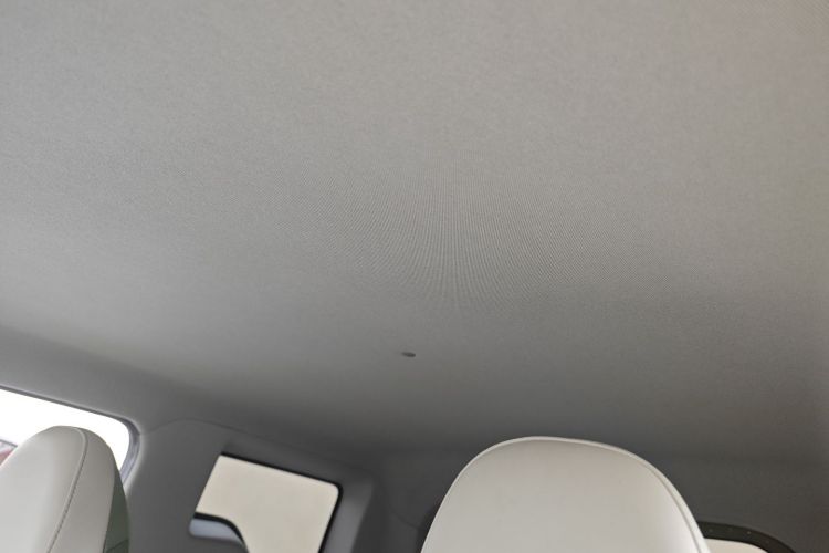 吉利银河 2025款 210km 熊猫骑士中控内饰22