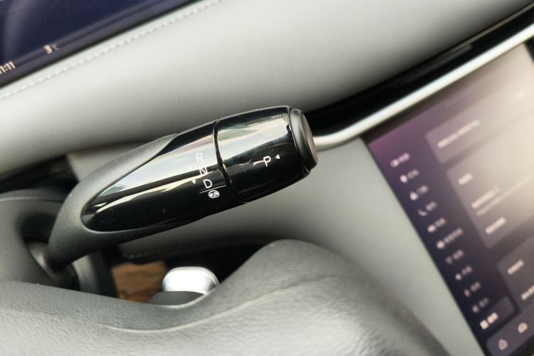 智己汽车 智己LS6 2023款 Max 标准版中控内饰18