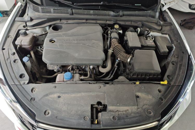 长安 逸动 2024款 PLUS 蓝鲸NE 1.4T GDI DCT高能版机舱底盘24