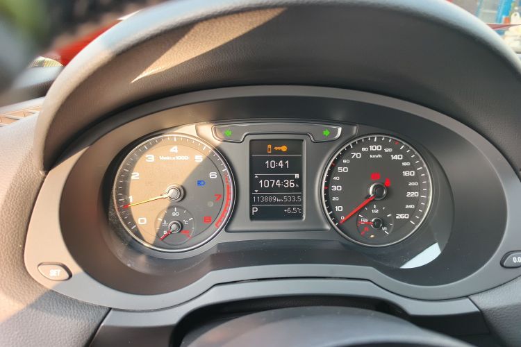 奥迪Q3 2017款 30 TFSI 时尚型中控内饰14