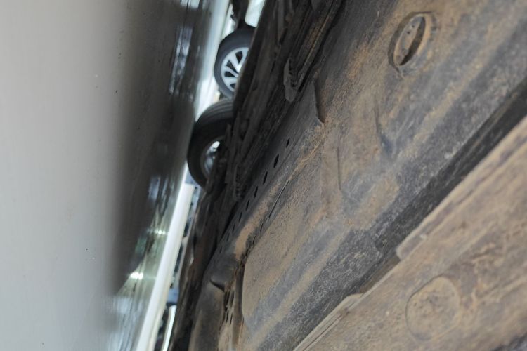 别克 君越 2019款 28T 精英型局部细节9001