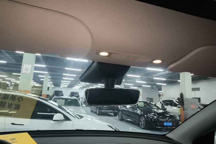 特斯拉 Model Y 2022款 长续航全轮驱动版局部细节22