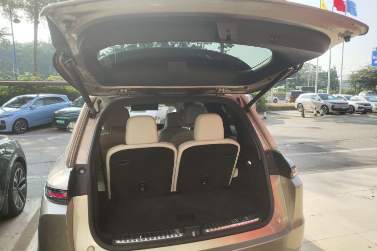 理想汽车 理想L9 2024款 Ultra局部细节23