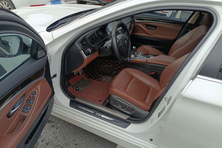 宝马5系 2014款 525Li 领先型中控内饰7003