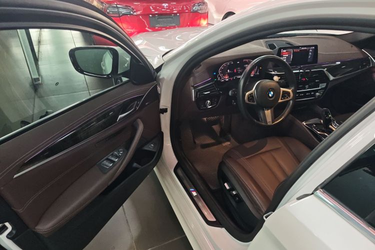 宝马5系 2020款 525Li M运动套装中控内饰20