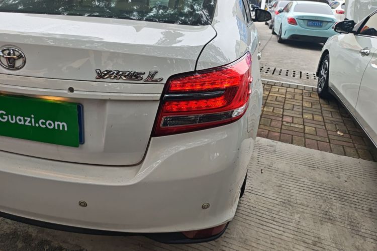 丰田 YARiS L 致享 2017款 1.5E CVT魅动版车身外观9