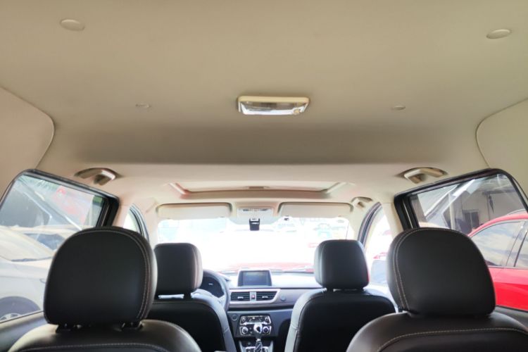 东风风光 风光370 2018款 S370 1.5L CVT豪华型 7座局部细节22