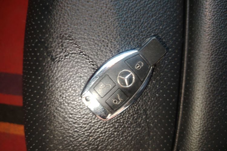 奔驰C级 2015款 C 200 L 运动型中控内饰11